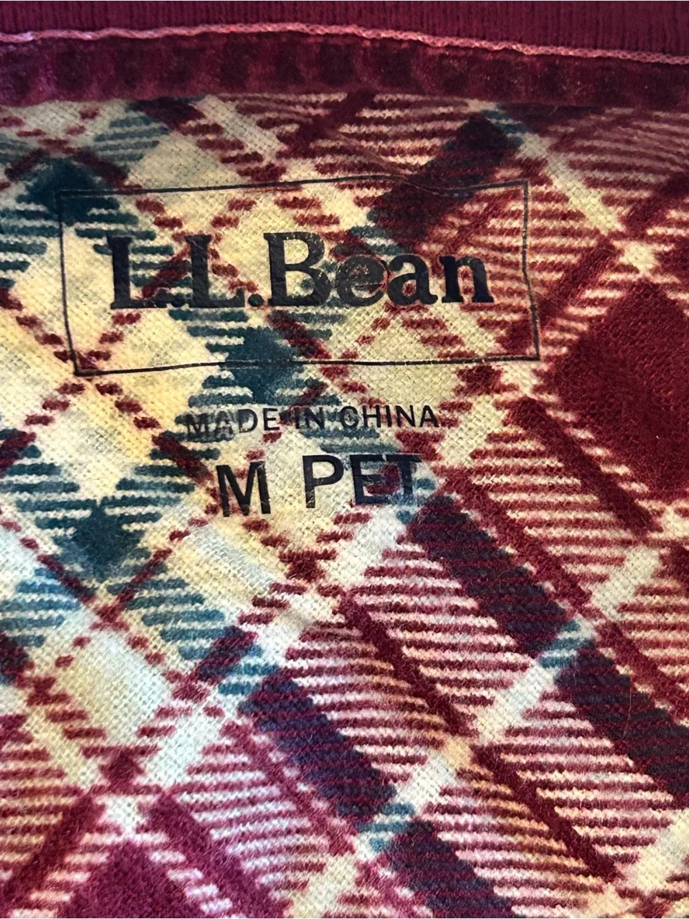 L.L. Bean Woman’s Cozy PJ Set/Deep Rosewood Festive Scene/Medium Petite/NWOT